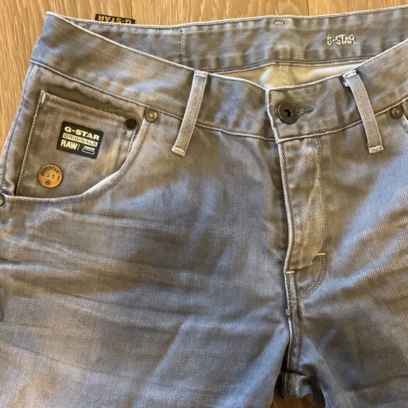 G-Star grey denim. Tailored to you not a traditional strict leg jean. - Picture 4 of 4